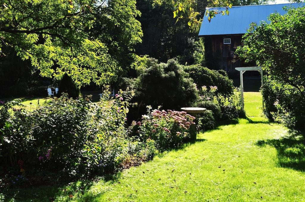 Colby Hill Inn Henniker Exterior photo