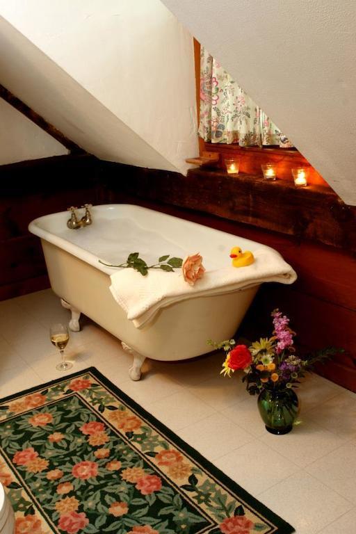 Colby Hill Inn Henniker Room photo