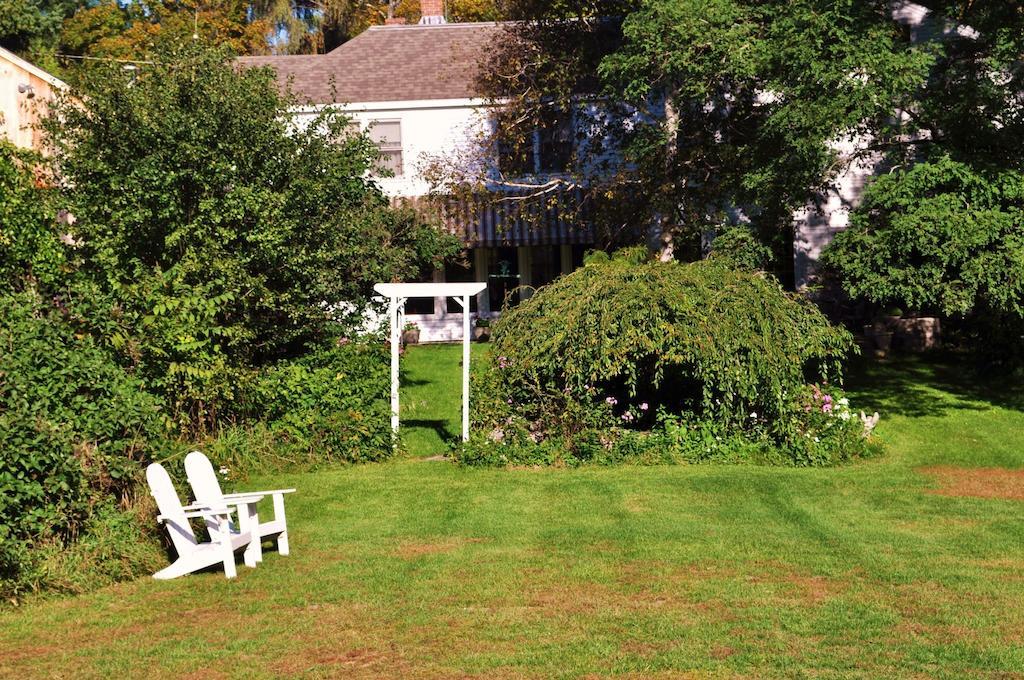 Colby Hill Inn Henniker Room photo
